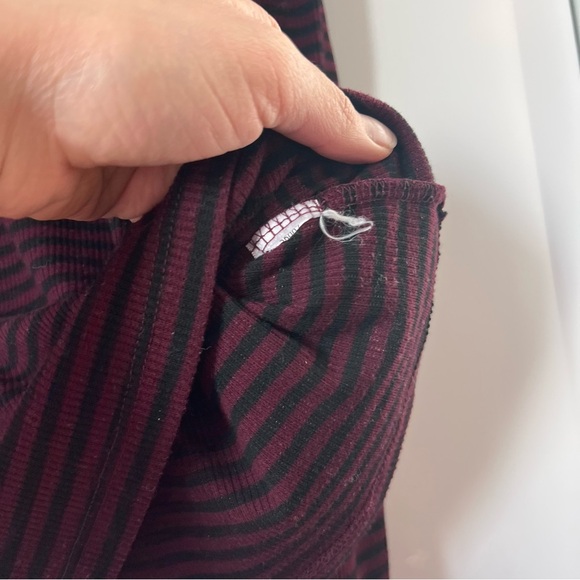 Aeropostale, purple, pink, black, cold, shoulder, sexy, cut out top - Picture 3 of 5